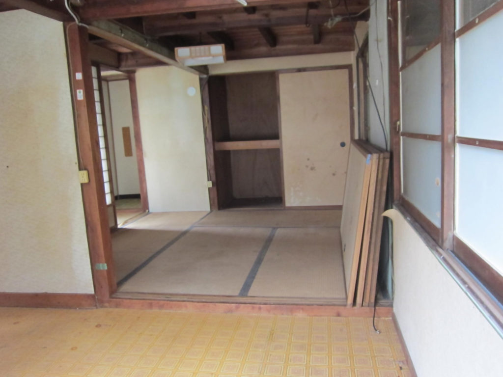 江奈：3LDK町中心部の一軒家（2棟）