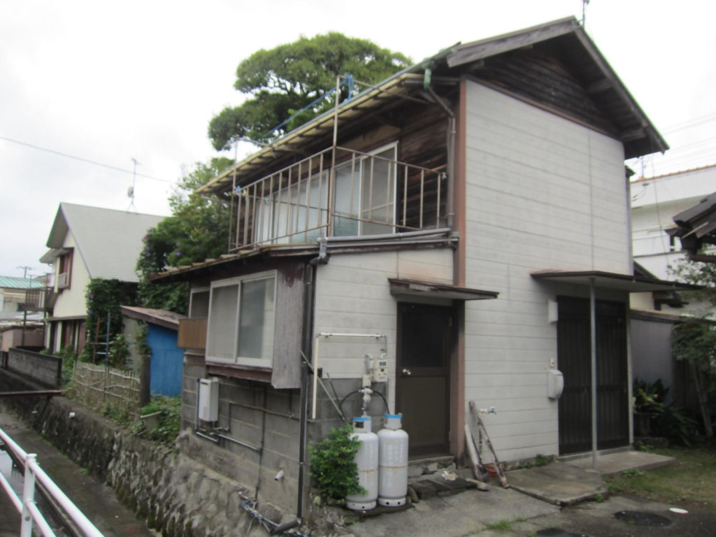 江奈：3LDK町中心部の一軒家（2棟）