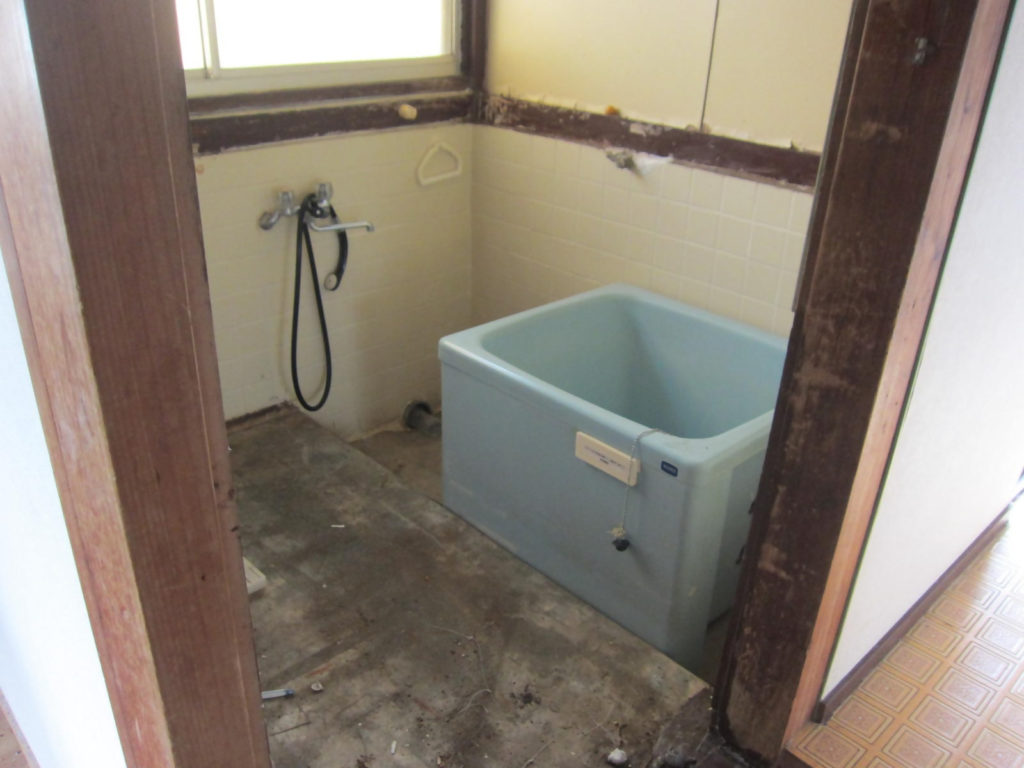 江奈：3LDK町中心部の一軒家（2棟）