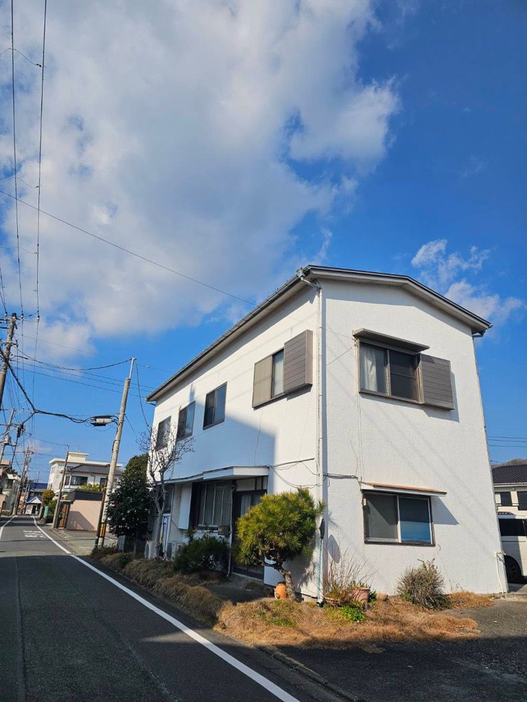 江奈：町中心部の一軒家